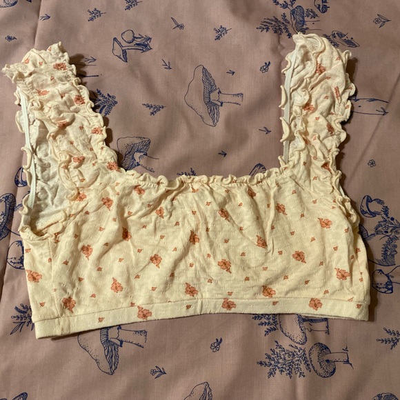 Out from under pink lounge crop - Picture 6 of 7